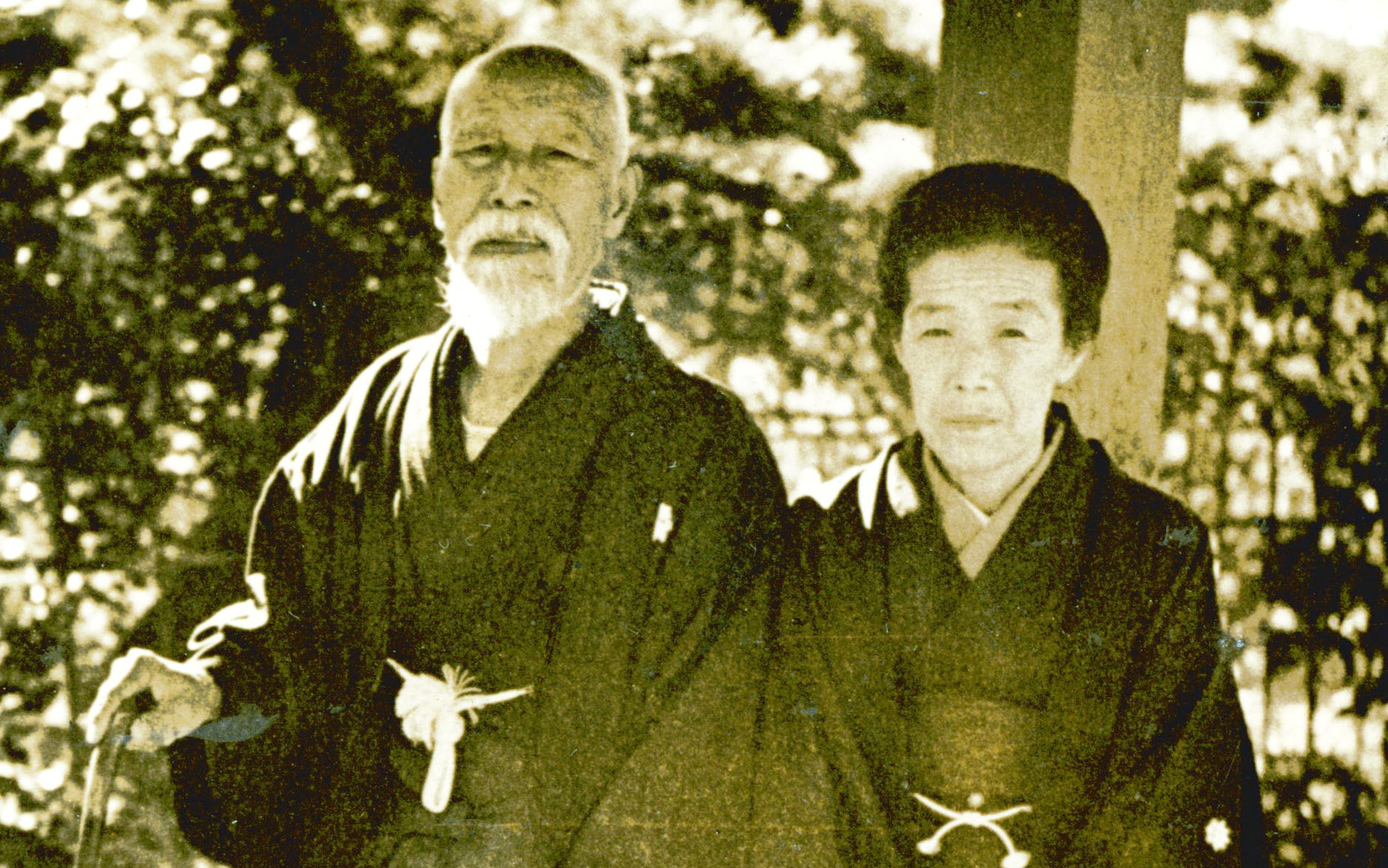 音次郎と妻くまの晩年期の肖像